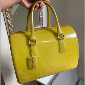 Furla candy hand bag🍋